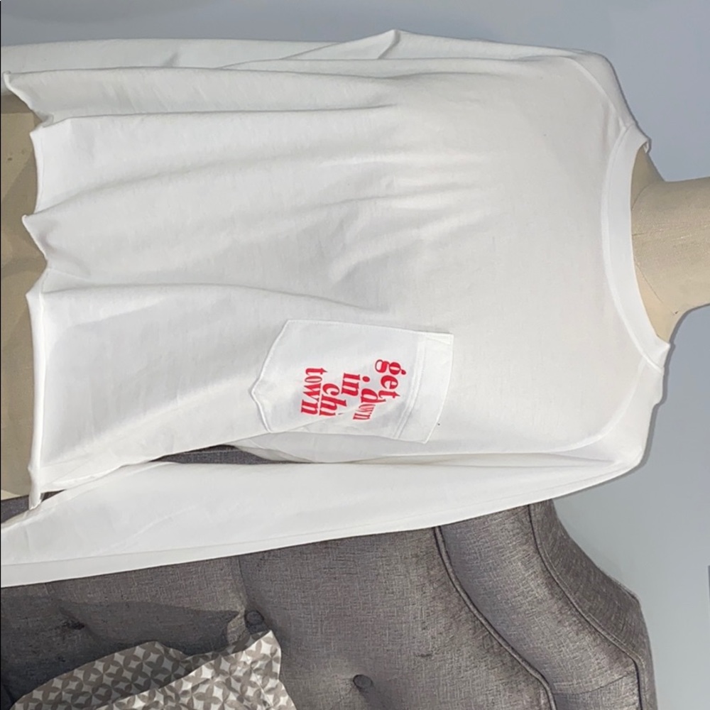 cropped white tee from pink